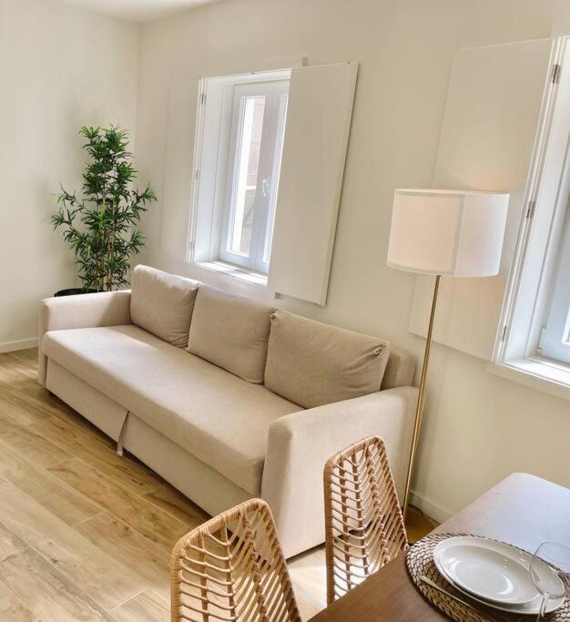 Graceful 1 Bedroom - G203 *